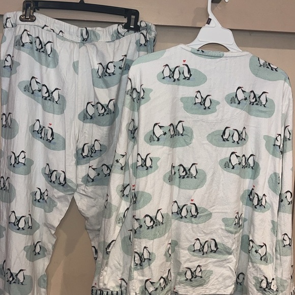 Munki Munki altered set of size medium penguin pajamas/ see all pics - Picture 7 of 8